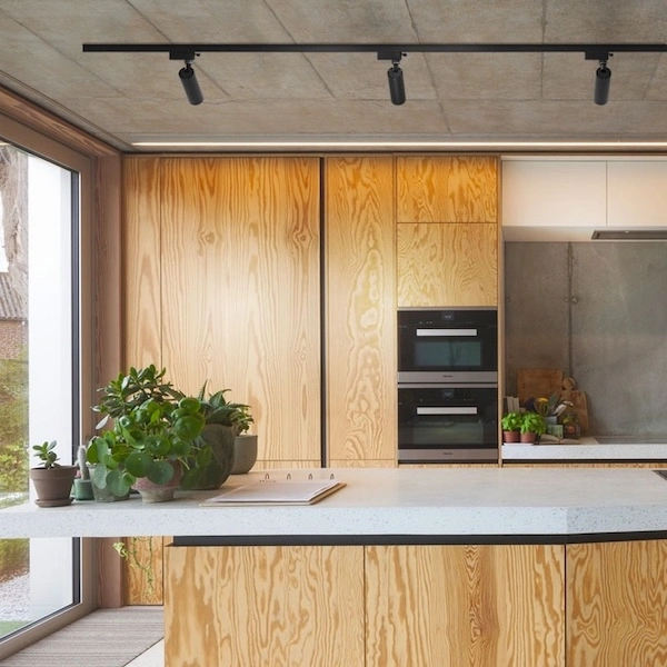 Spot para riel Chase Stage Spot Recedido 3000k Dimerizable