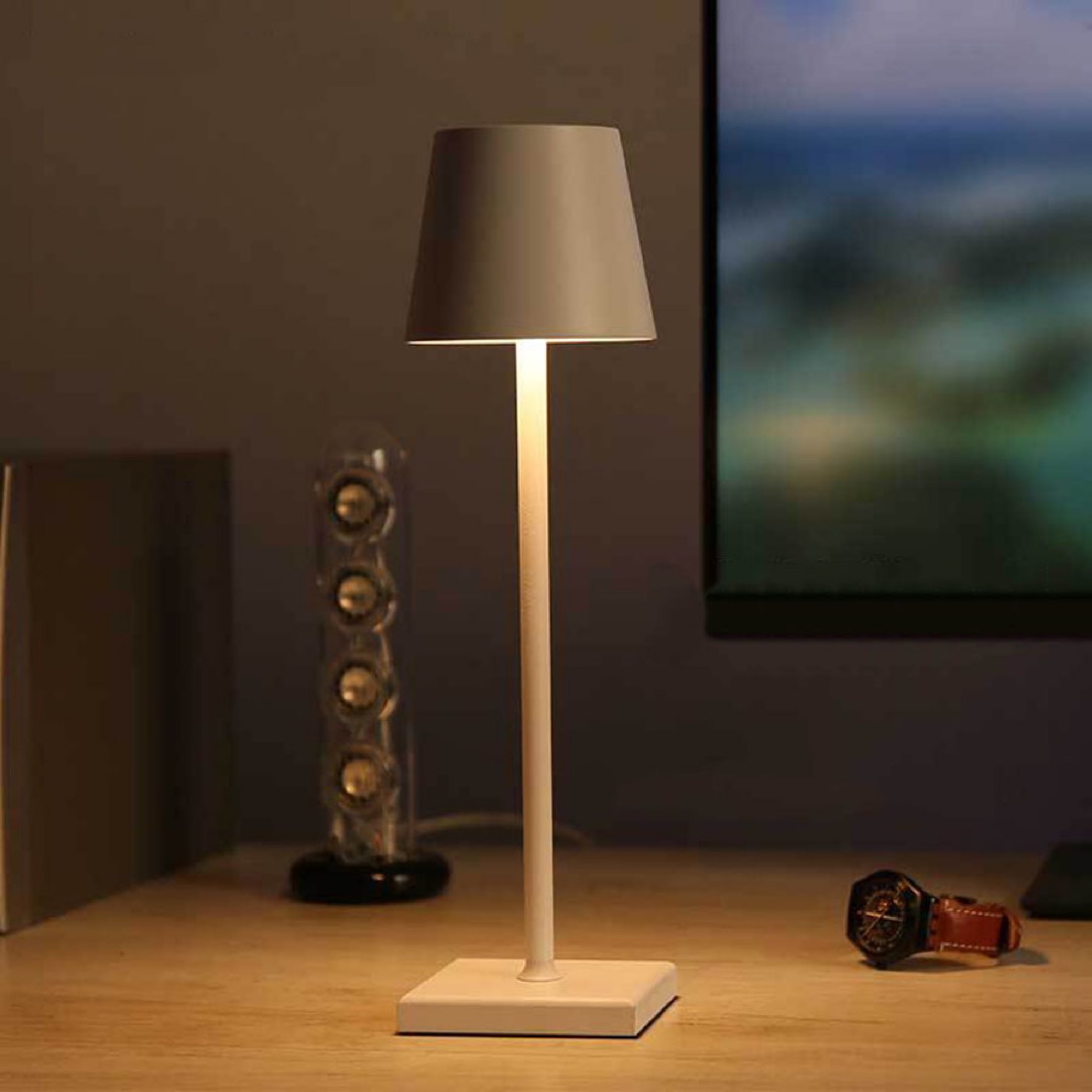 Lampara de Mesa Recargable Led Chase Bett 3000k Dimerizable